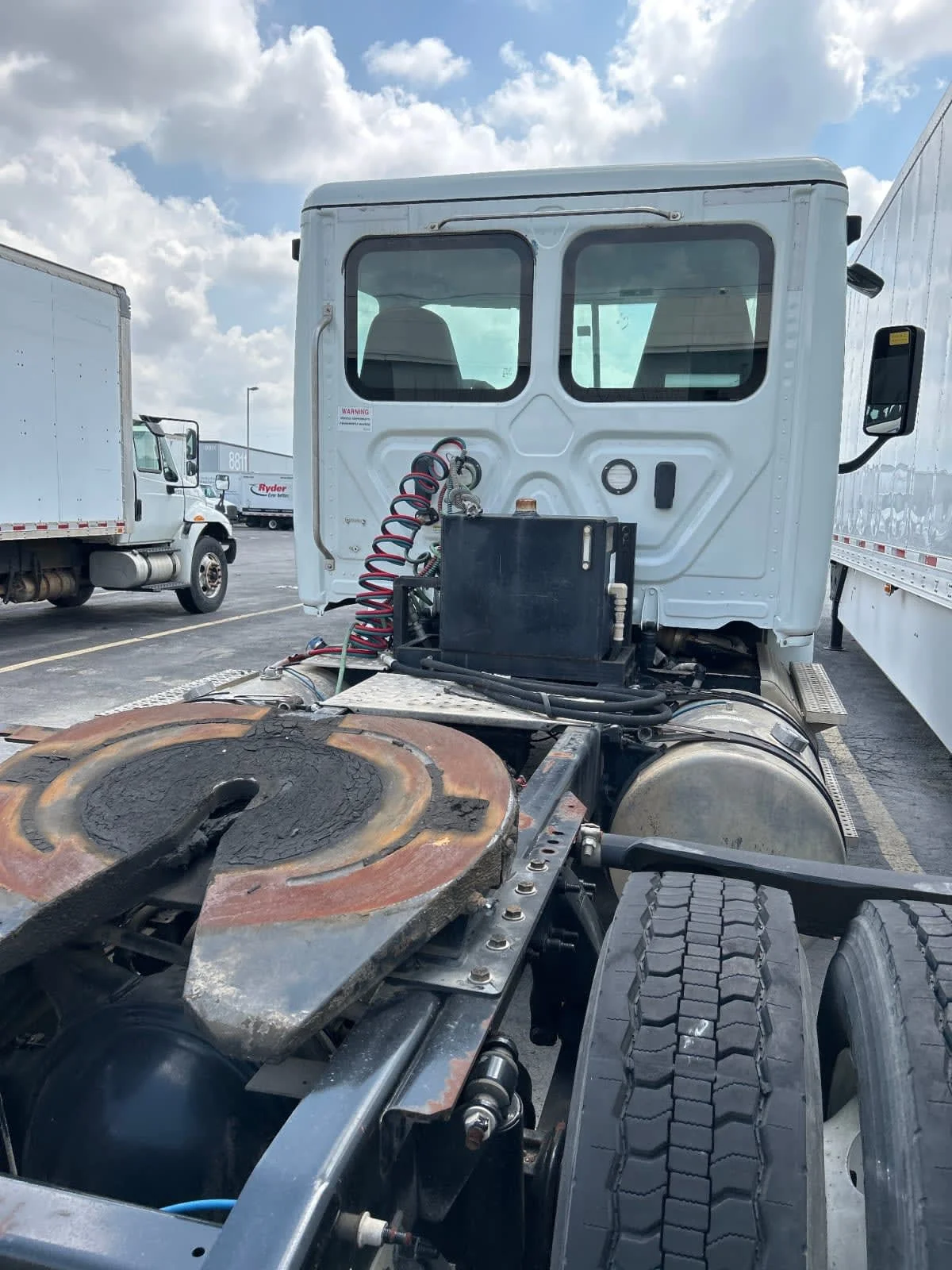 2019 Freightliner Cascadia in Houston, TX — photo 3