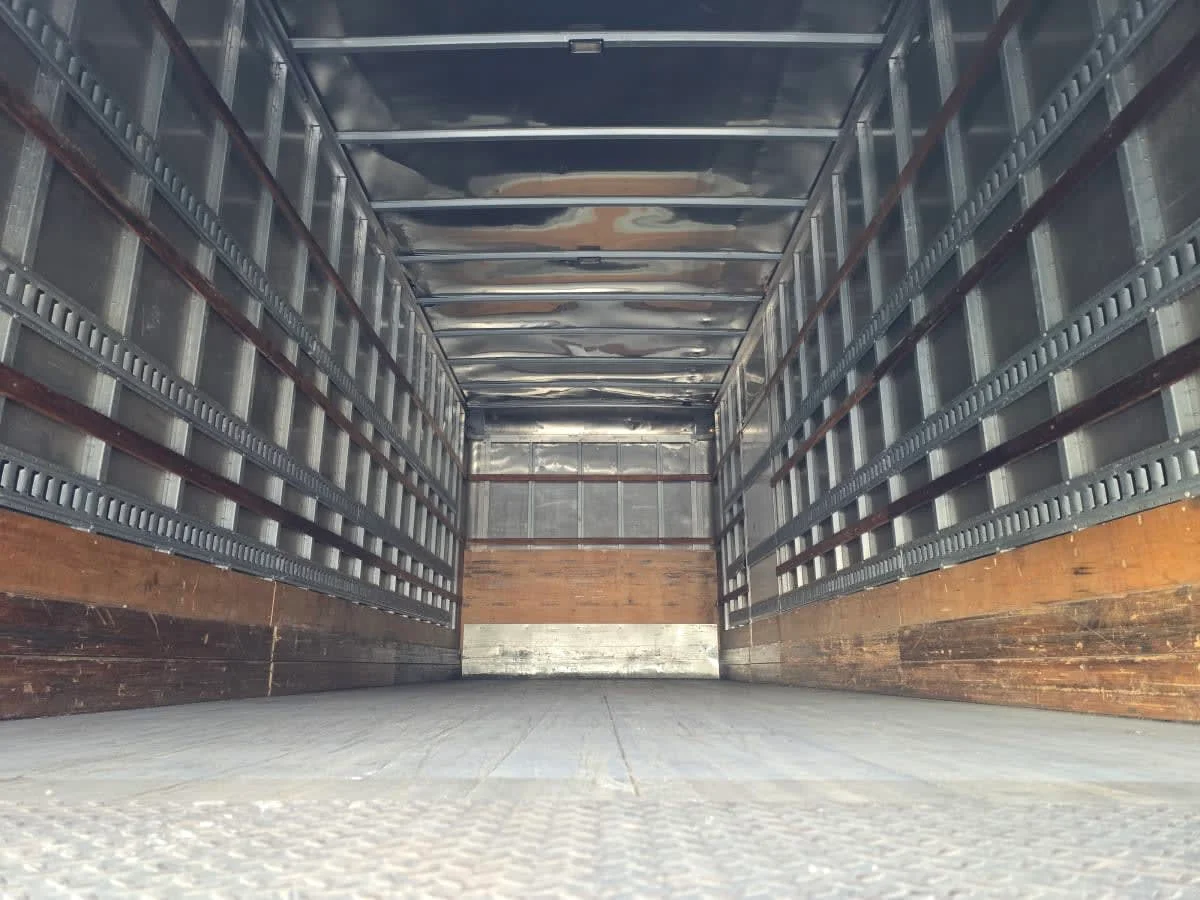 2019 International 4300 - image 8