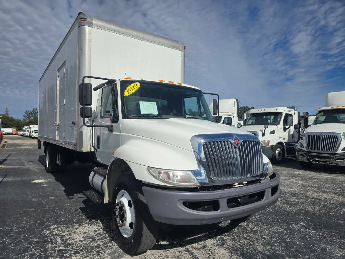 2019 International 4300 in Tampa, FL