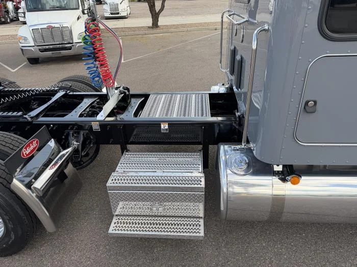 2027 Peterbilt 589 in Phoenix, AZ — photo 15