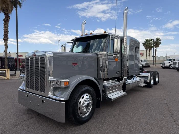 2027 Peterbilt 589 in Phoenix, AZ — photo 3