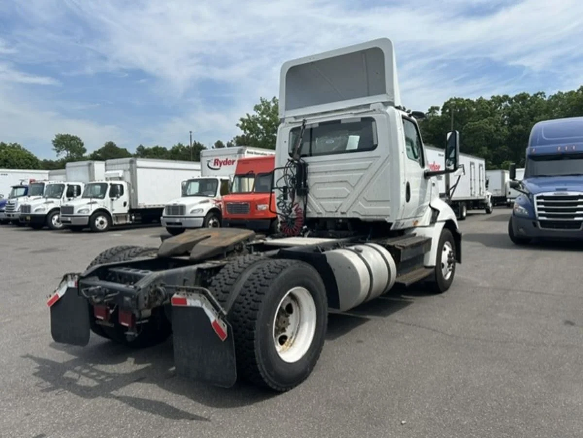 2020 International RH in Farmingdale, NY — photo 4