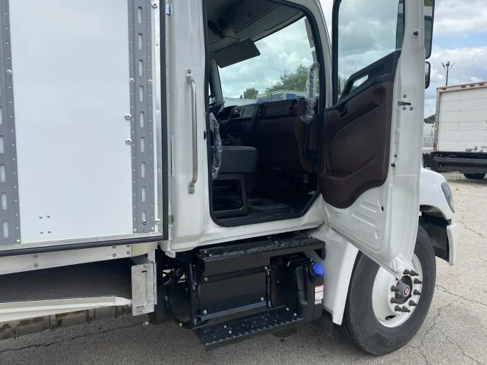 2026 Hino L6 in Olathe, KS — photo 17