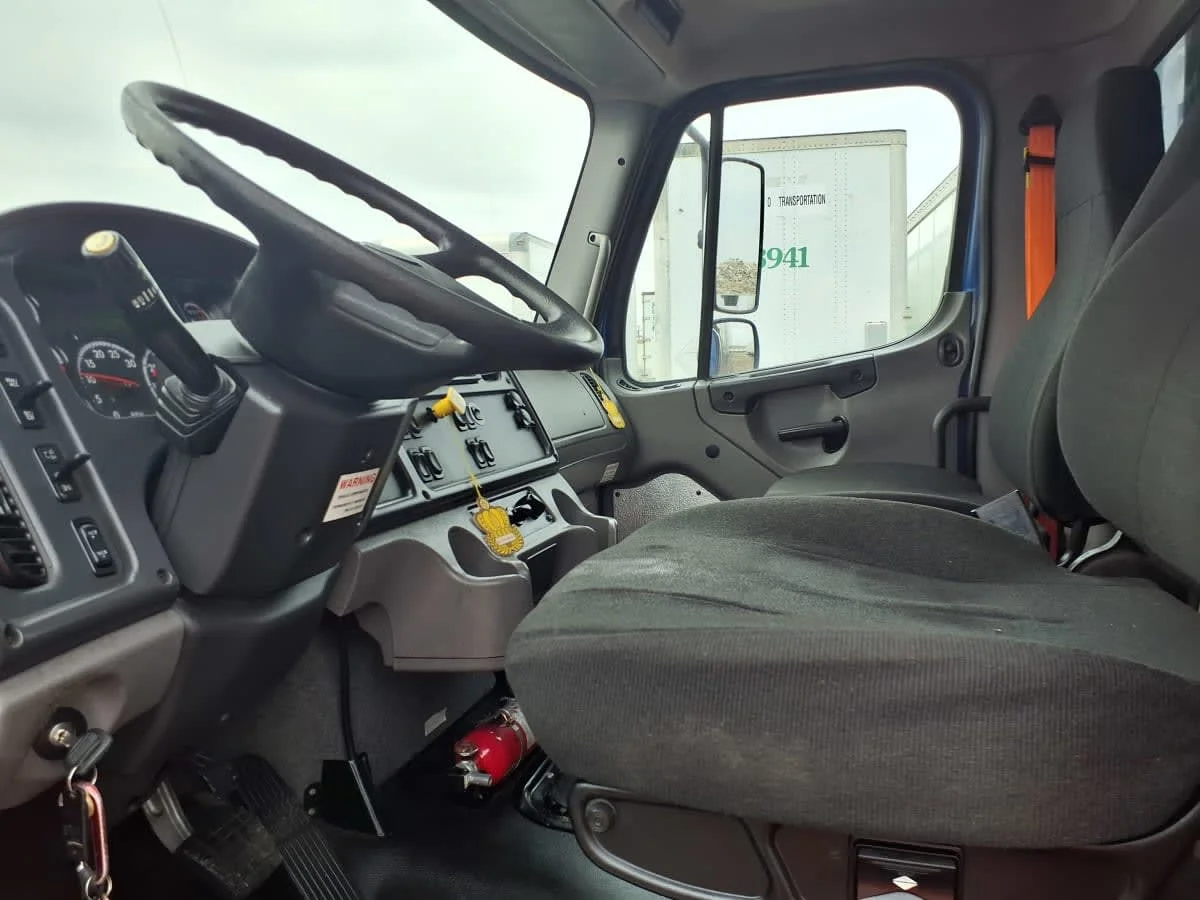 2020 Freightliner M2 106 in Taylor, MI — photo 8