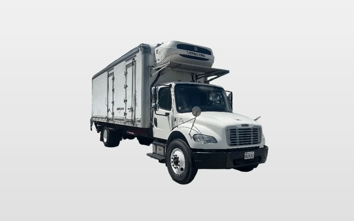 2020 Freightliner M2 106 - image 1