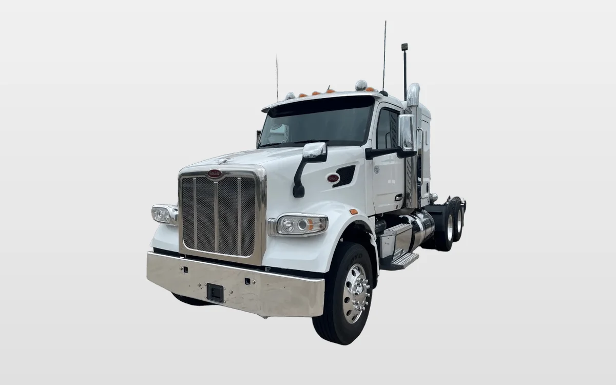 2022 PETERBILT 567 - image 1