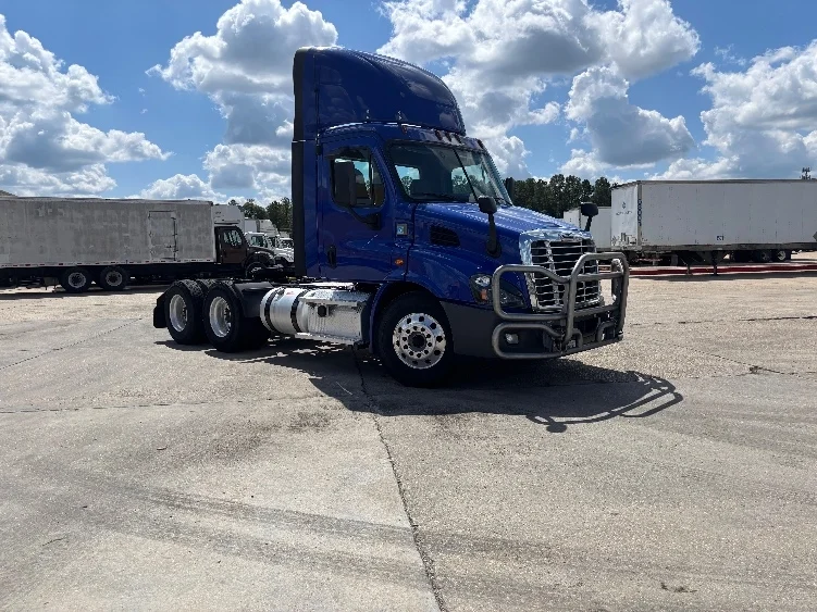 2020 Freightliner Cascadia in Hammond, LA