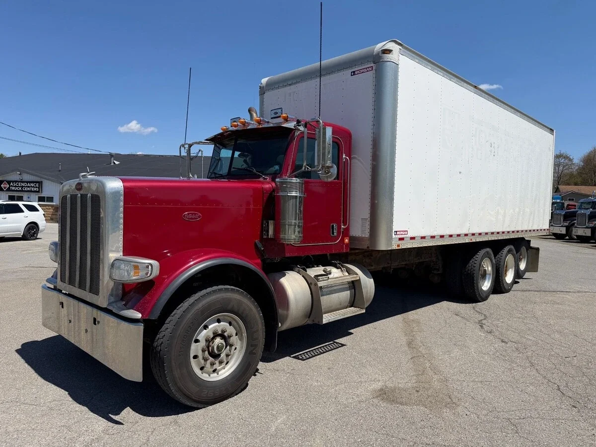 2012 Peterbilt 388 in Clarion, PA