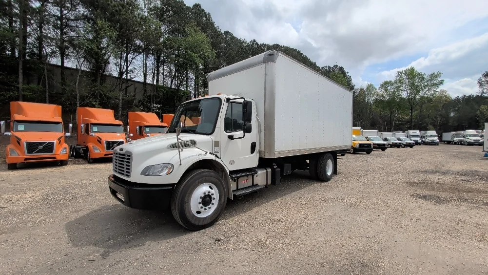 2021 Freightliner M2 106 - image 3