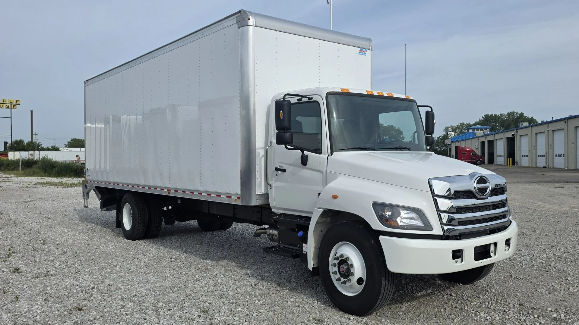 2026 Hino L6 in London, OH — photo 2