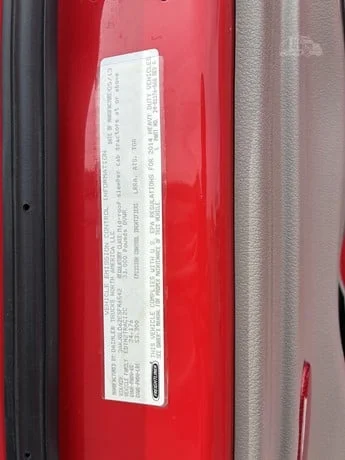 2014 Freightliner Cascadia - image 30