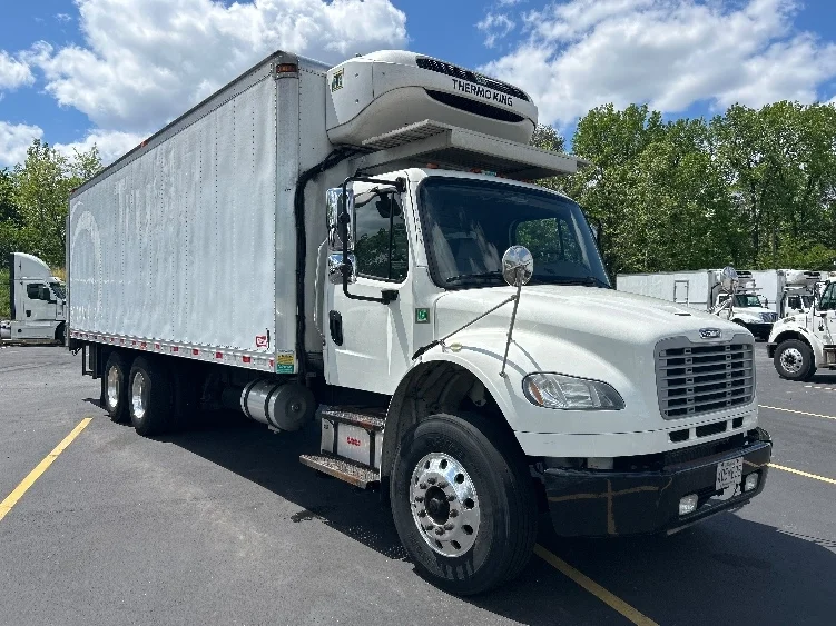 2019 Freightliner M2 106