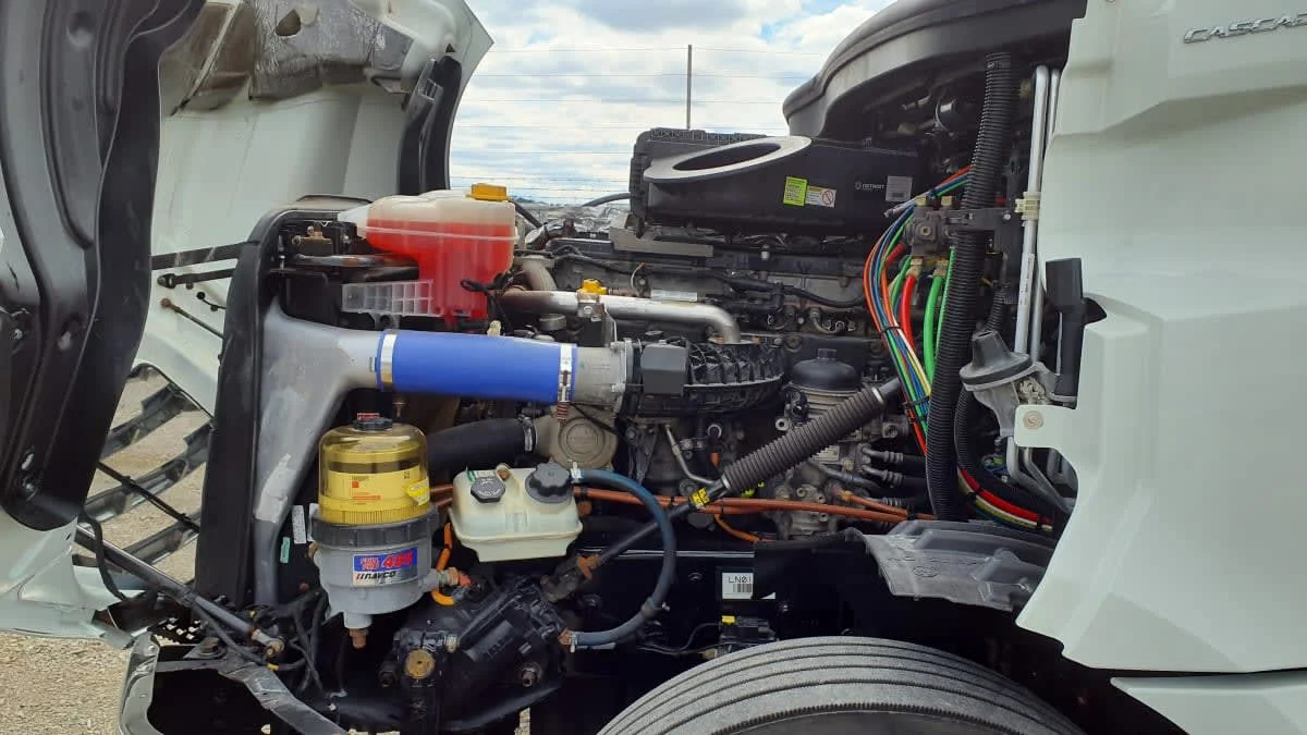 2020 Freightliner Cascadia in Birmingham, AL — photo 9