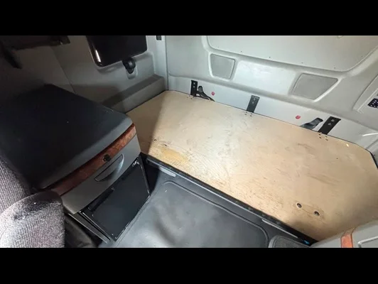 2022 International LT in El Paso, TX — photo 26
