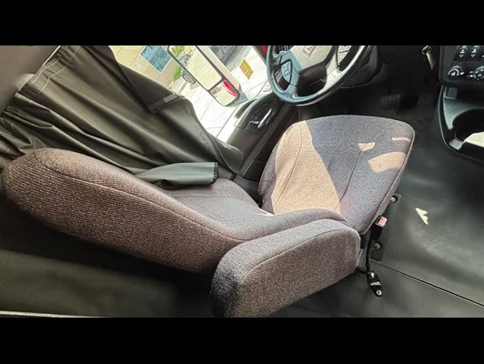 2022 International LT in El Paso, TX — photo 19