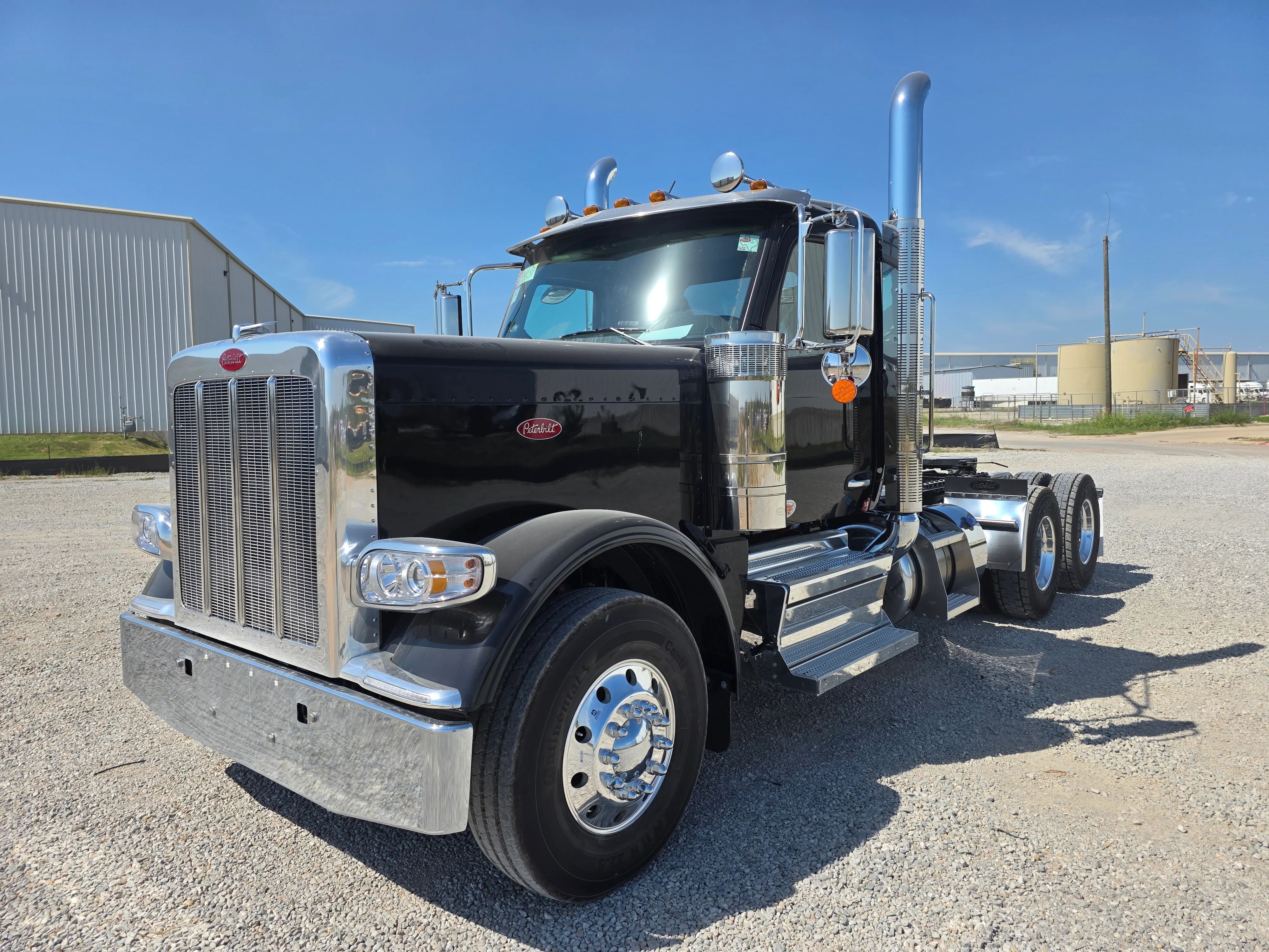 2026 Peterbilt 589