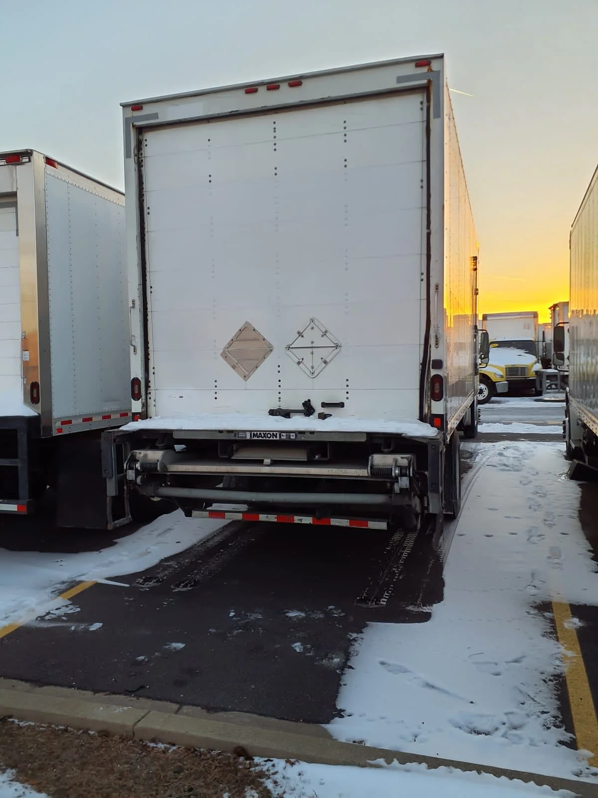 2019 Freightliner M2 106 in Bolingbrook, IL — photo 4