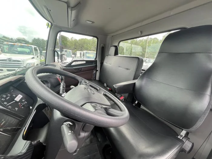 2026 Hino L6 — photo 3
