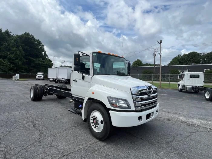 2026 Hino L6 — photo 10