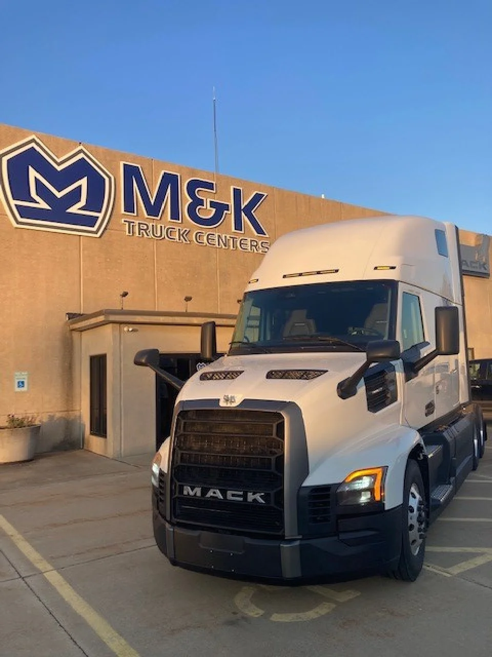 2026 Mack in Erie, PA — photo 2