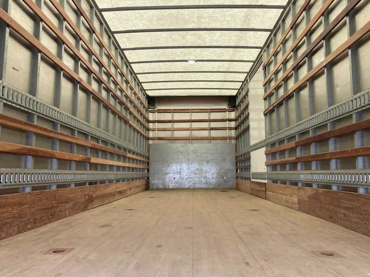 2020 International MV - image 7