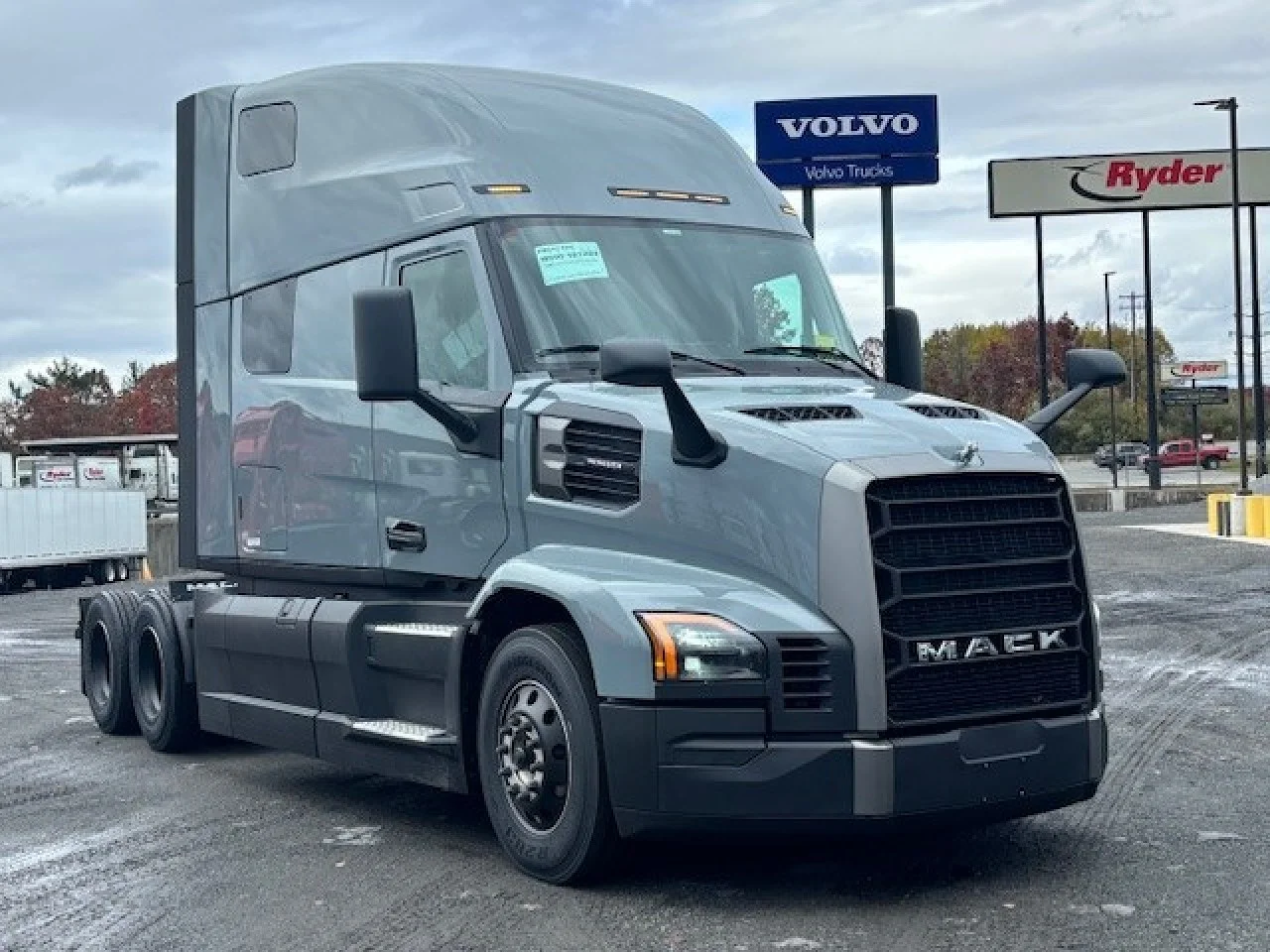 2026 Mack Pinnacle in Dunmore, PA — photo 2