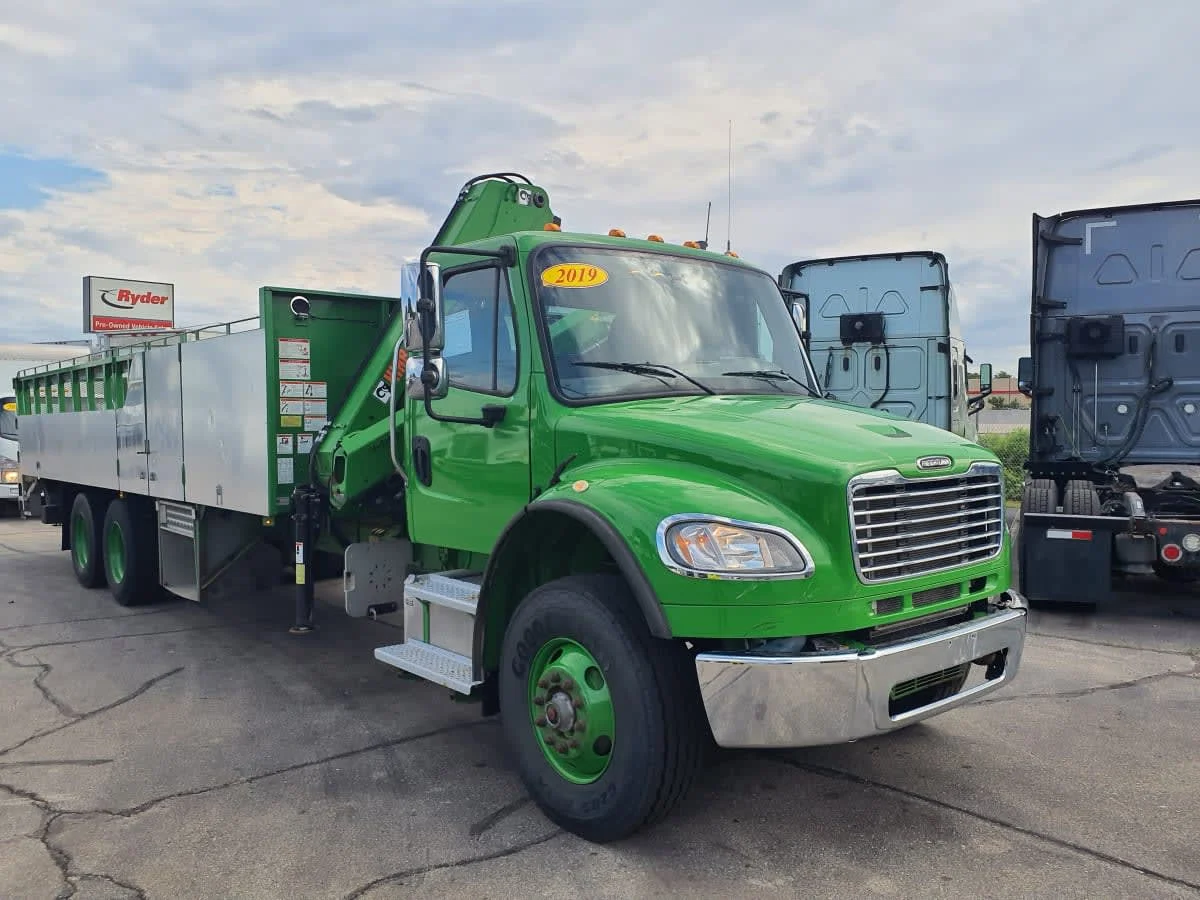 2019 Freightliner M2 106 in Oak Creek, WI — photo 3