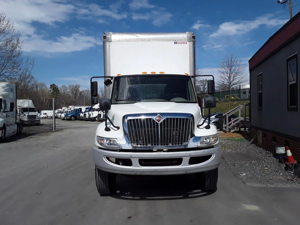 2018 International 4300 in Charlotte, NC — photo 2