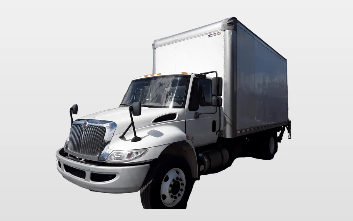 2018 International 4300 - image 1