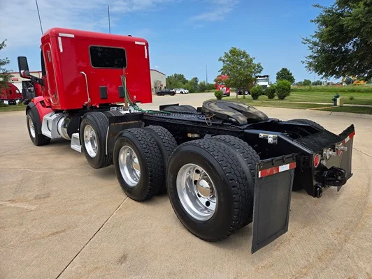 2020 Peterbilt 567 in Cedar Rapids, IA — photo 11
