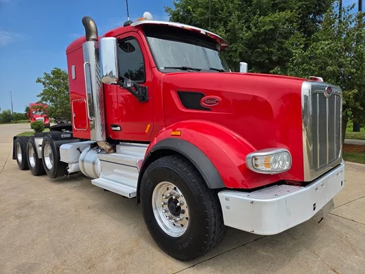 2020 Peterbilt 567 in Cedar Rapids, IA