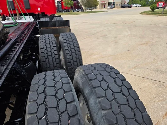2020 Peterbilt 567 in Cedar Rapids, IA — photo 15