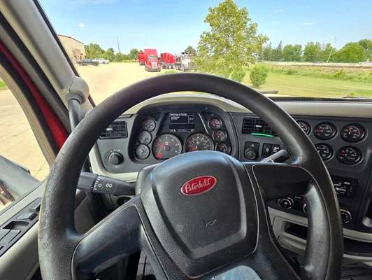 2020 Peterbilt 567 in Cedar Rapids, IA — photo 23