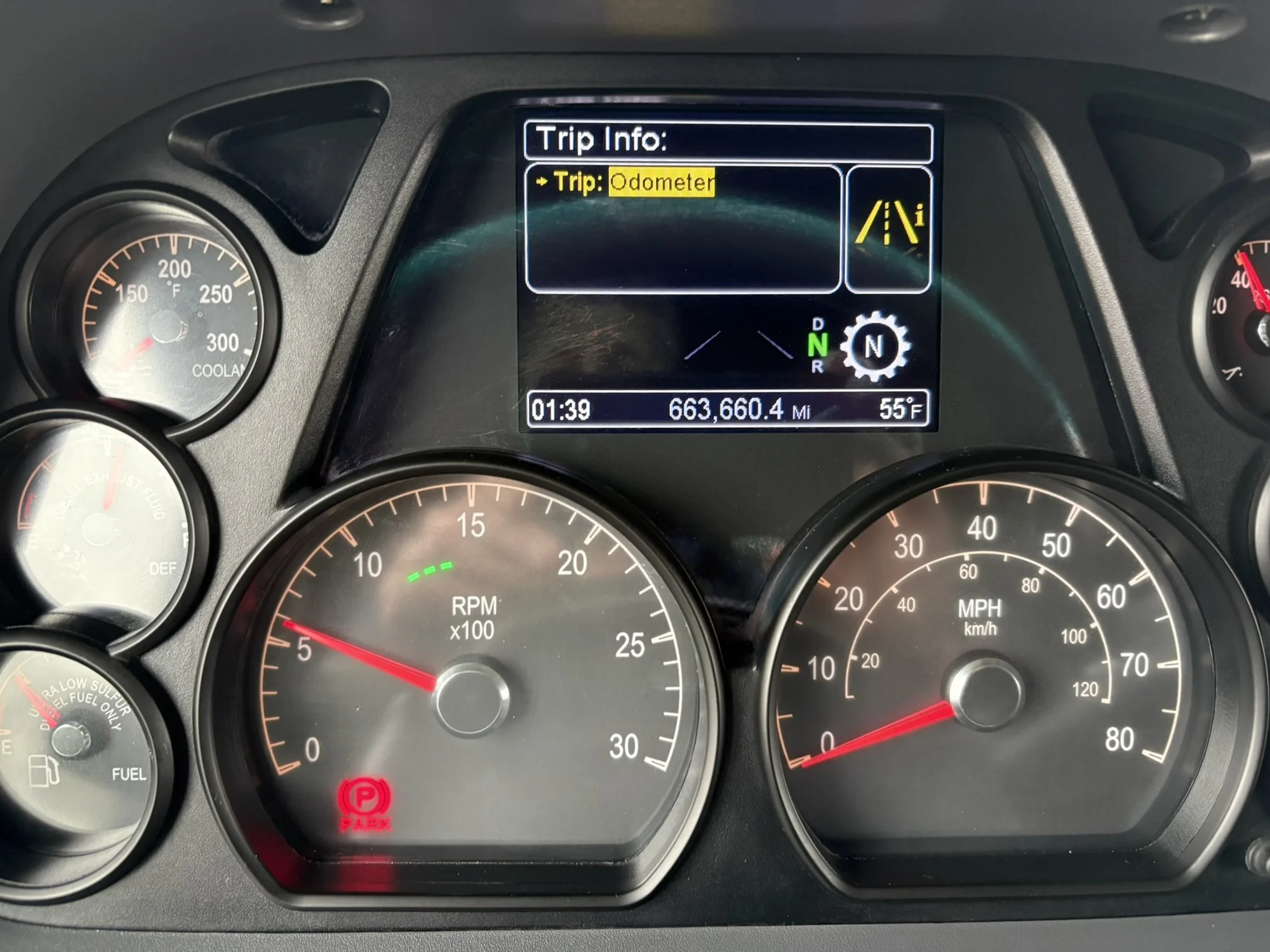 2022 Peterbilt 579 - image 15