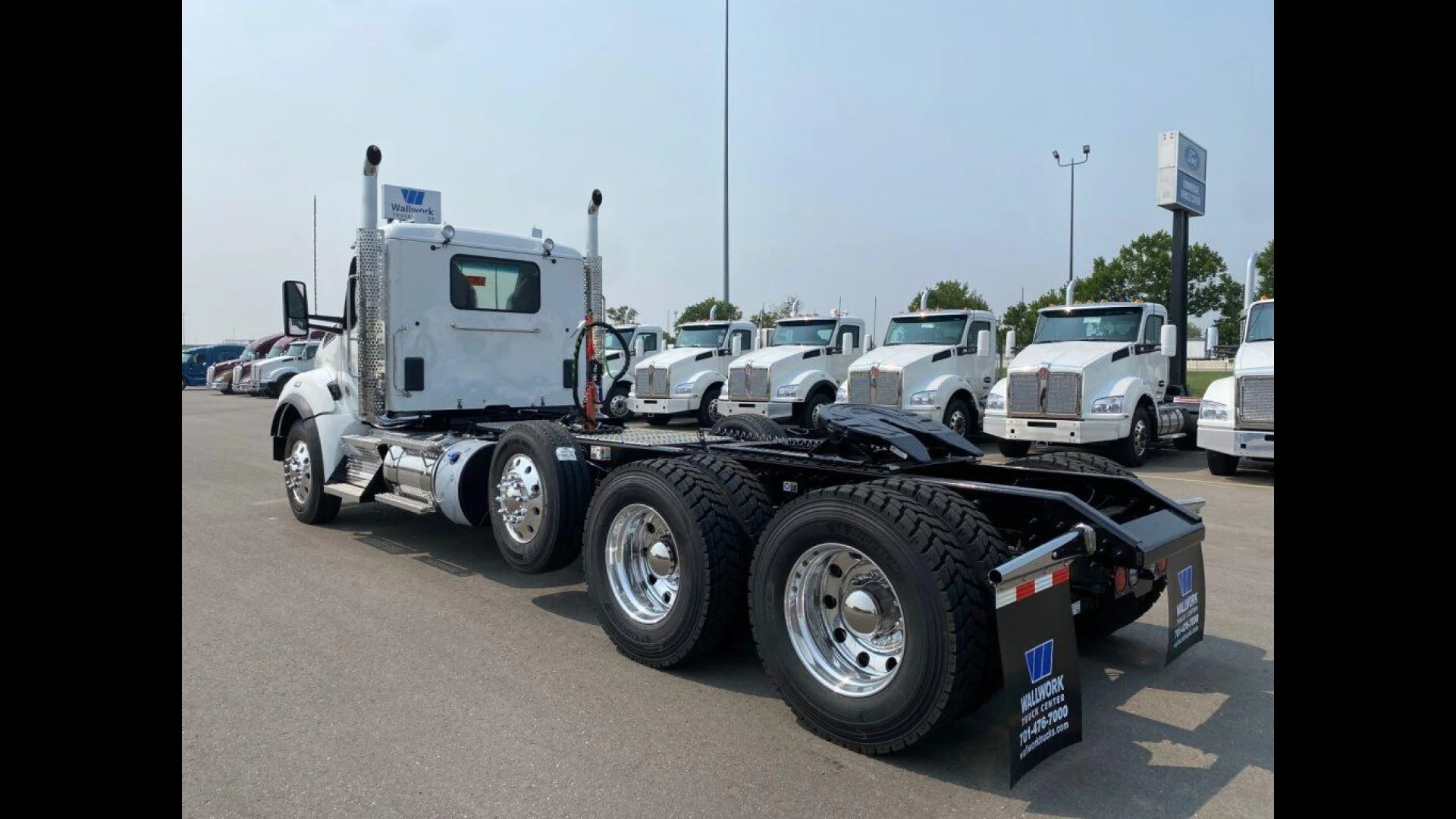 2026 Kenworth T880 in Fargo — photo 3