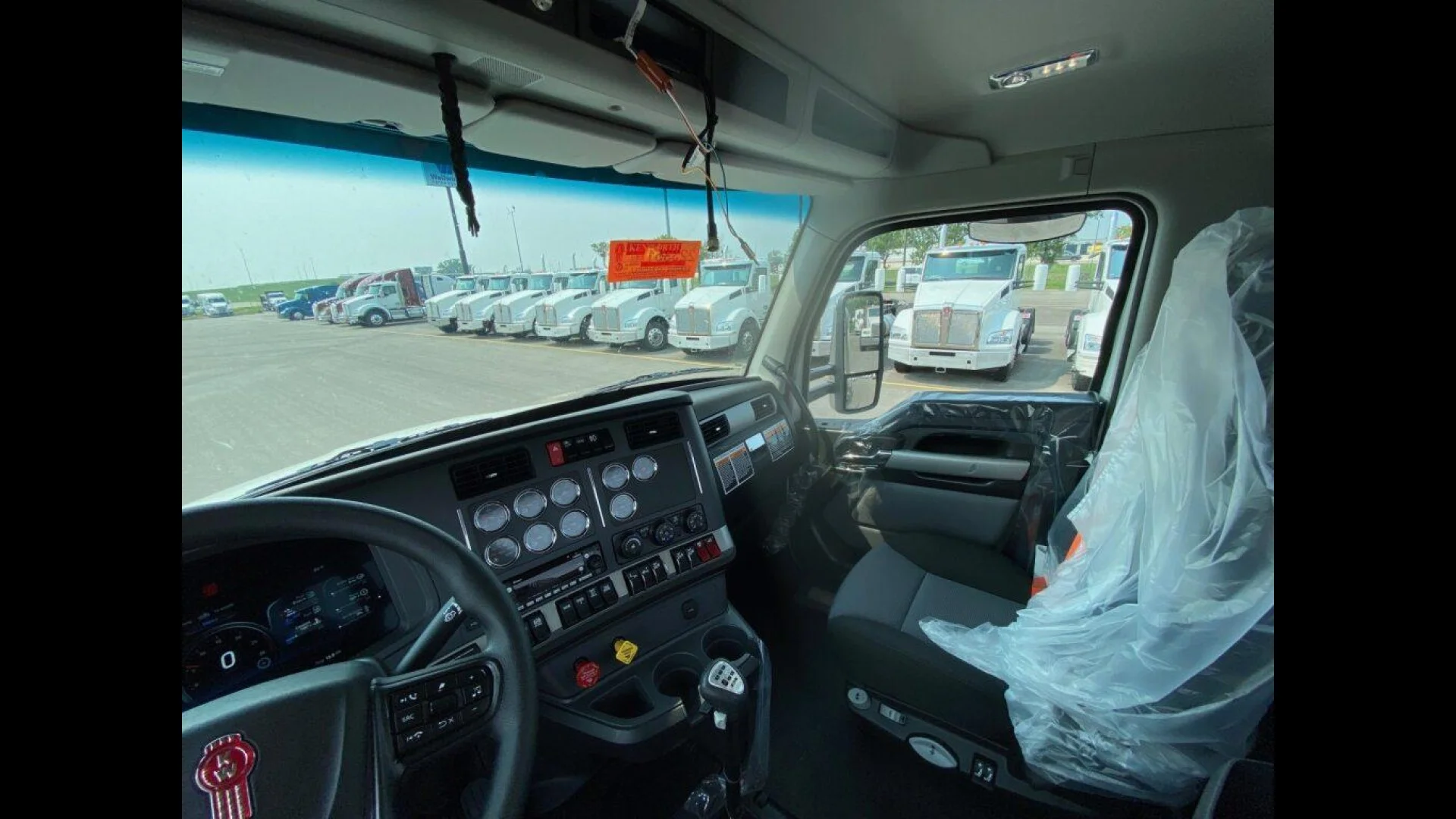 2026 Kenworth T880 in Fargo — photo 11