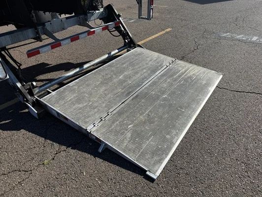 2021 Hino 338 in Denver, CO — photo 9