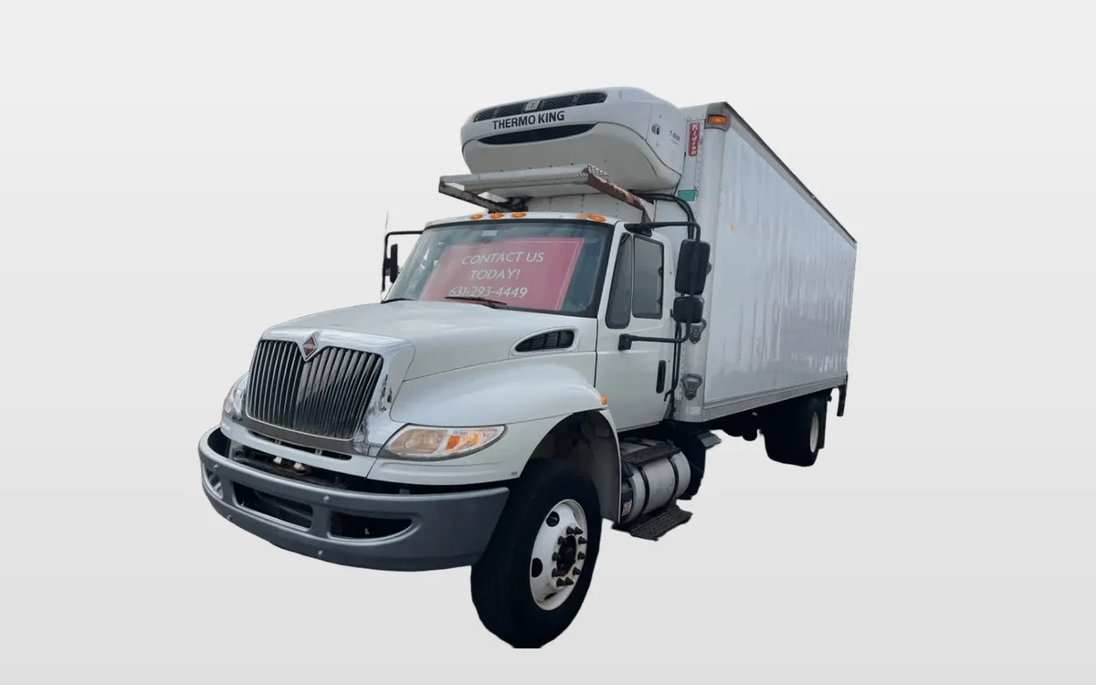 2018 International 4300 - image 1