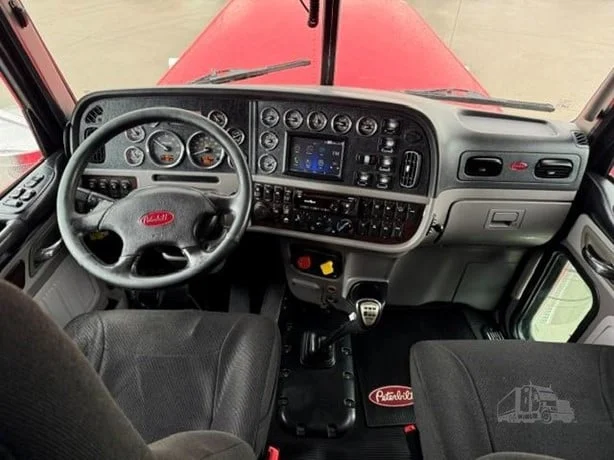 2019 Peterbilt 389 in Idaho Falls, ID — photo 14