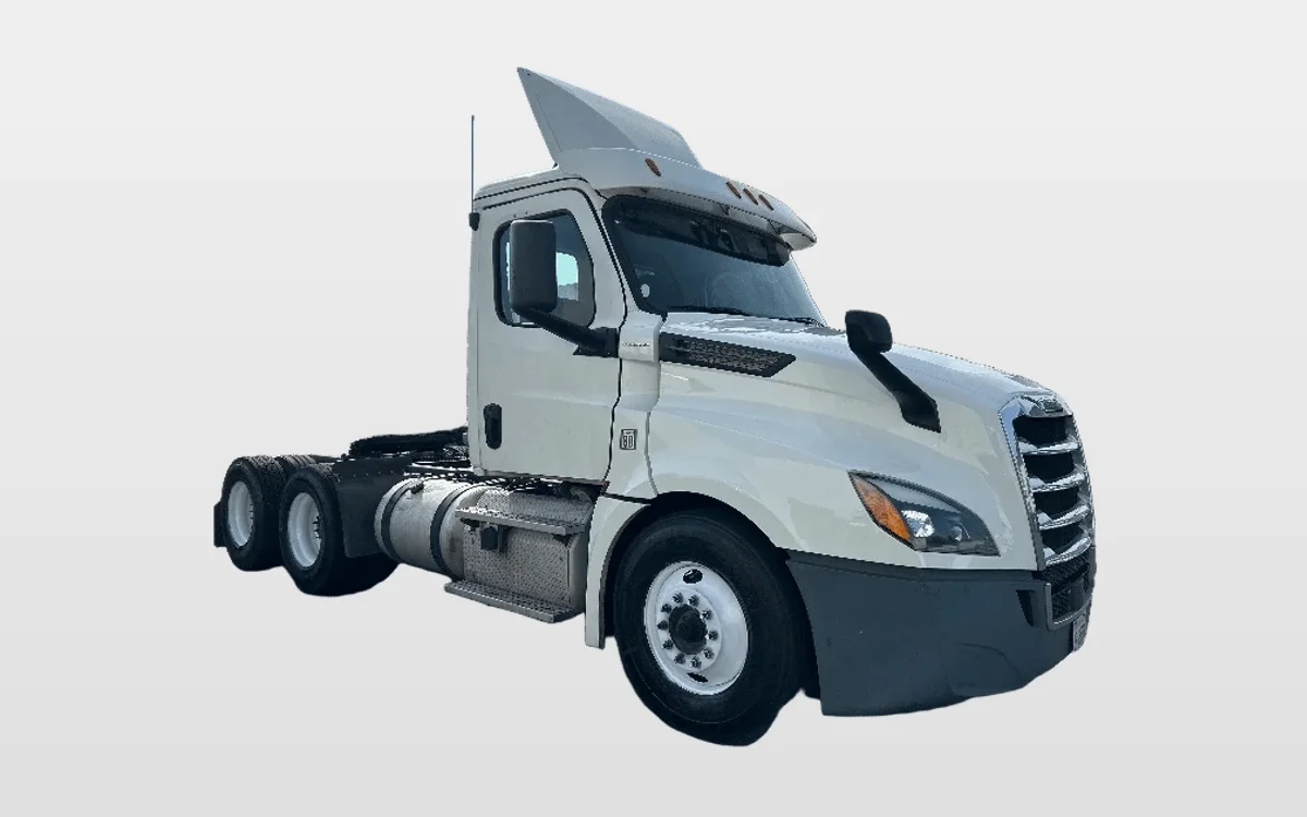 2019 Freightliner Cascadia - image 1