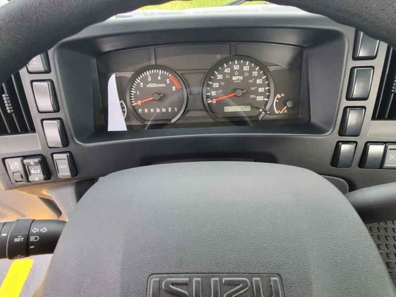 2026 Isuzu NPR - image 9