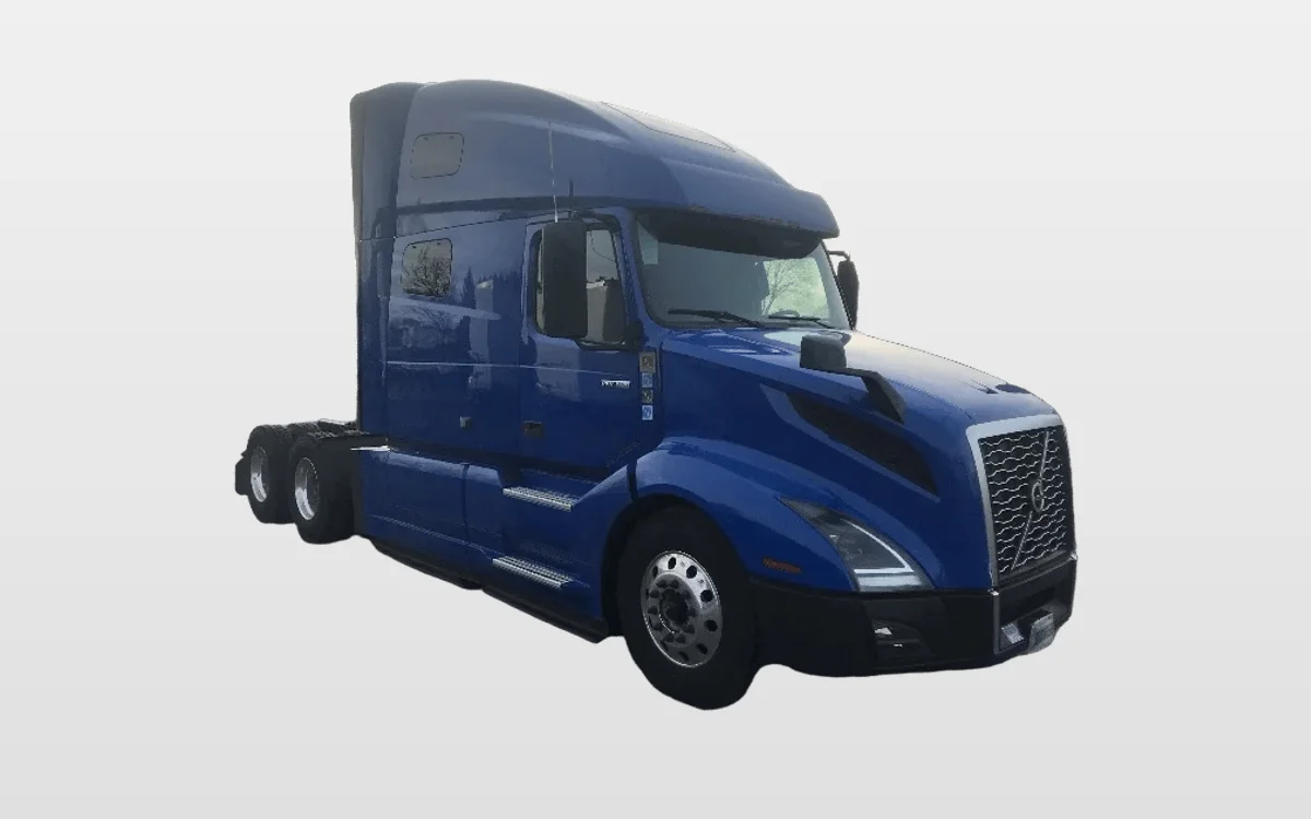 2020 Volvo - image 1