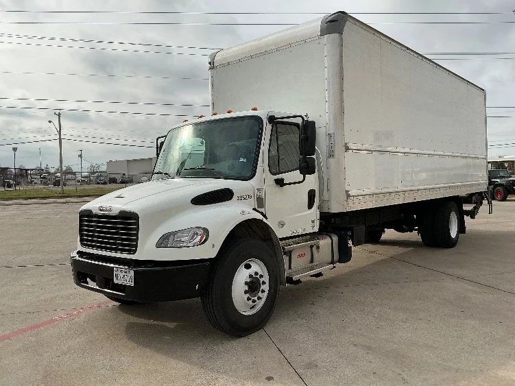 2022 Freightliner M2 106 - image 3