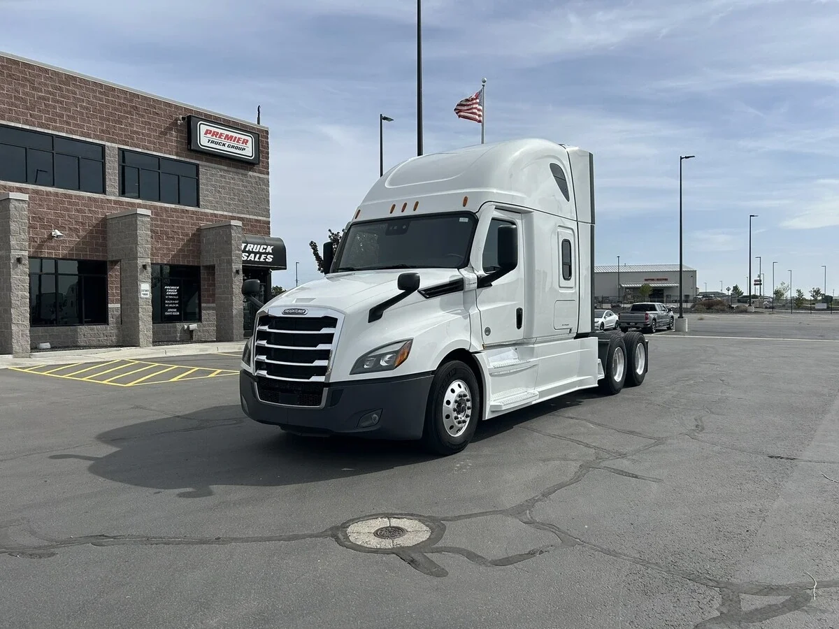 2022 Freightliner Cascadia