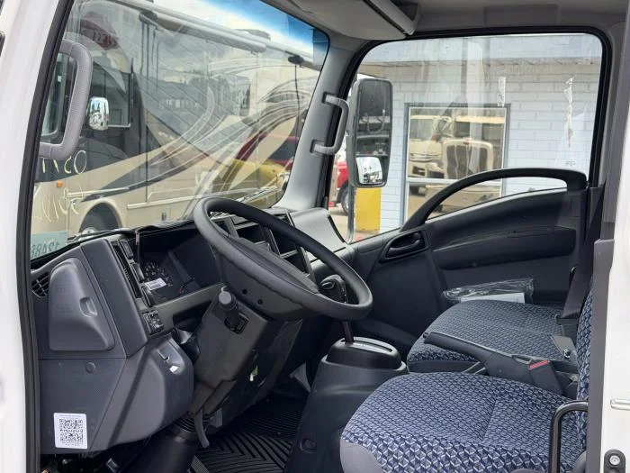 2026 Isuzu NRR — photo 12