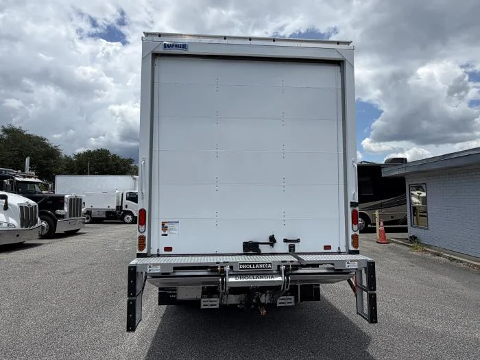 2026 Isuzu NRR — photo 5