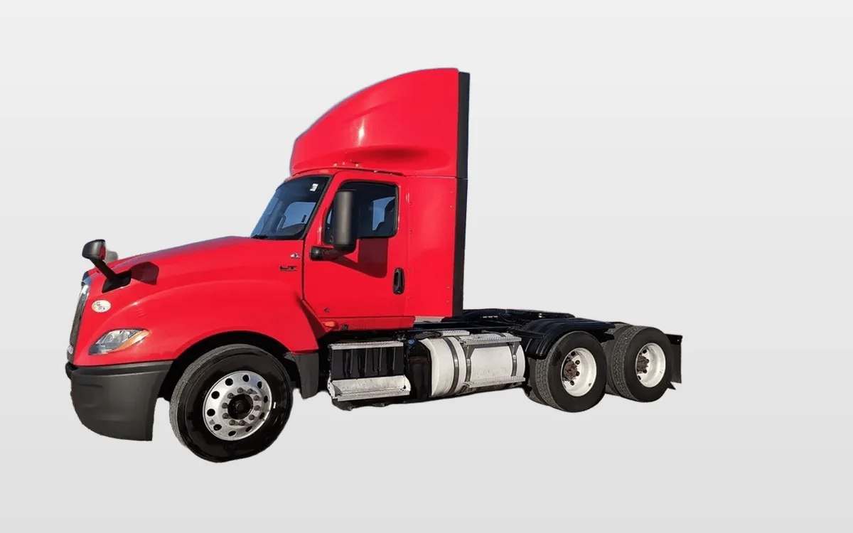 2019 International LT - image 1