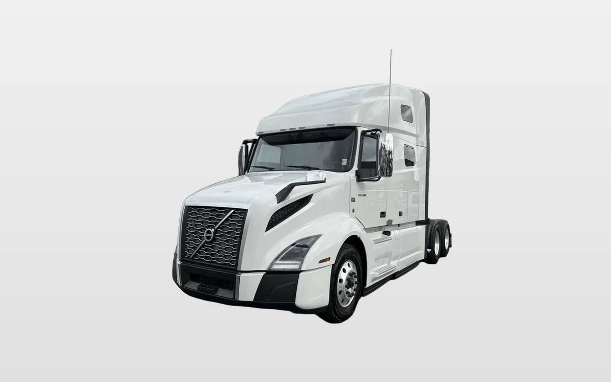 2022 Volvo - image 1