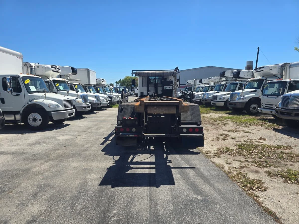 2019 Peterbilt 567 in Tampa, FL — photo 5