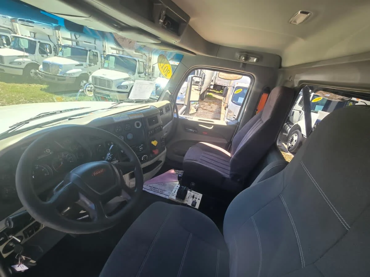 2019 Peterbilt 567 in Tampa, FL — photo 7